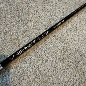 Fujikura ventus black 6-X driver shaft with titleist adapter